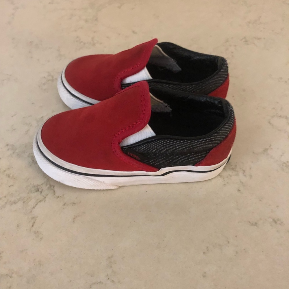 Vans Classic Slip On in Suede